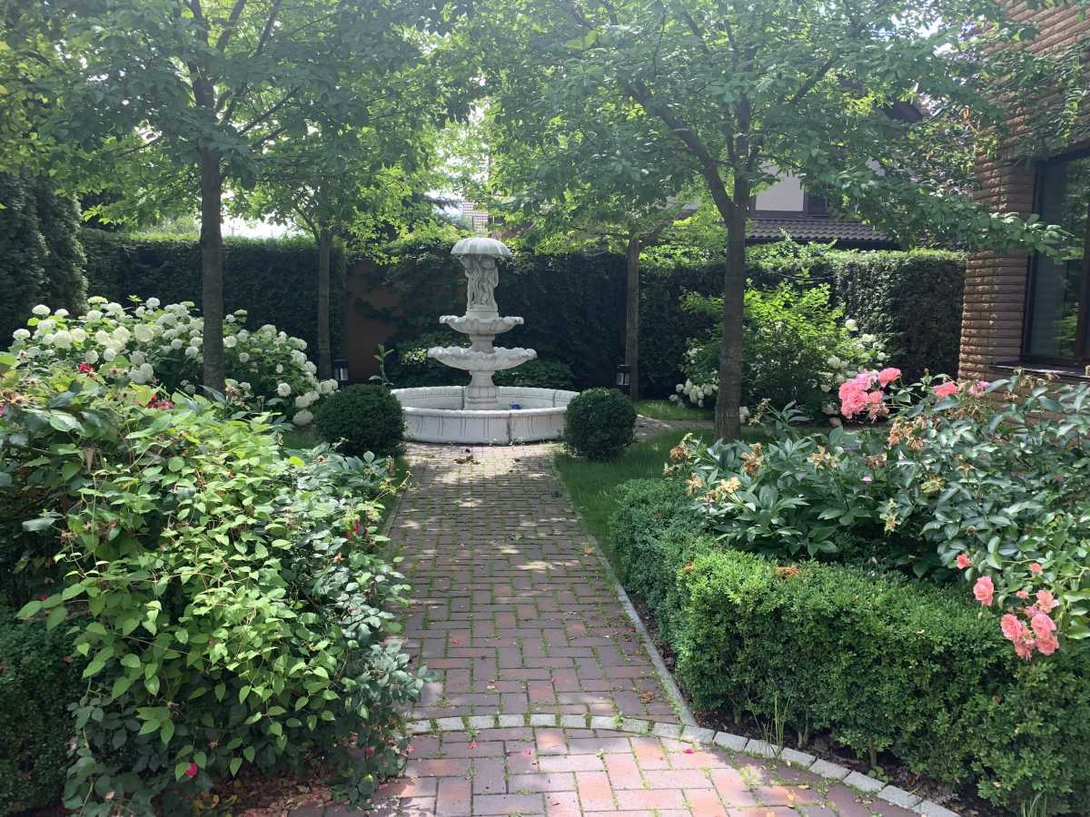 Аренда дома 411 м², Каштанова ул., 16