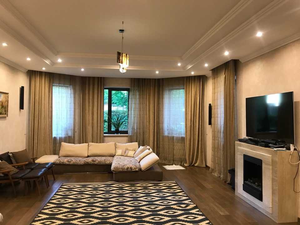 Аренда дома 411 м², Каштанова ул., 16