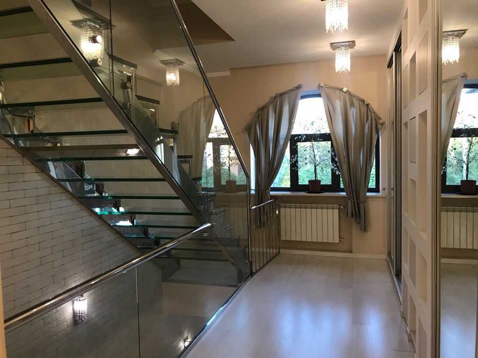 Аренда дома 411 м², Каштанова ул., 16