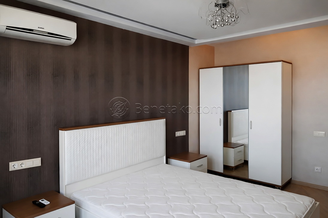 Аренда 4-комнатной квартиры 115 м², Глушко, 32