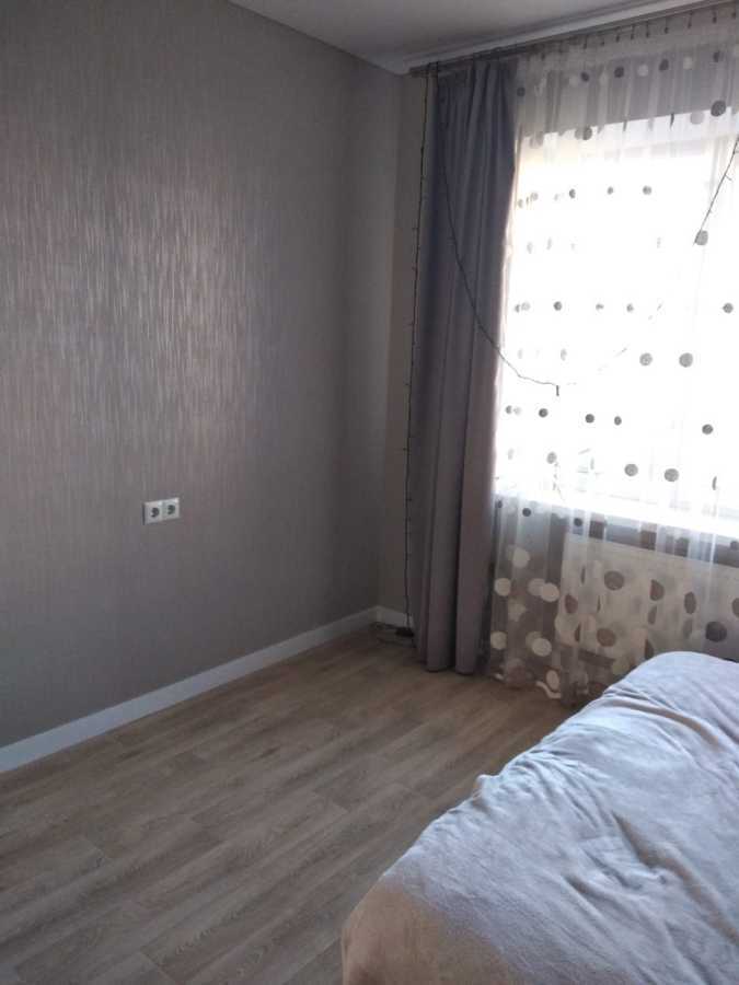 Оренда 1-кімнатної квартири 38 м², Подільська вул.