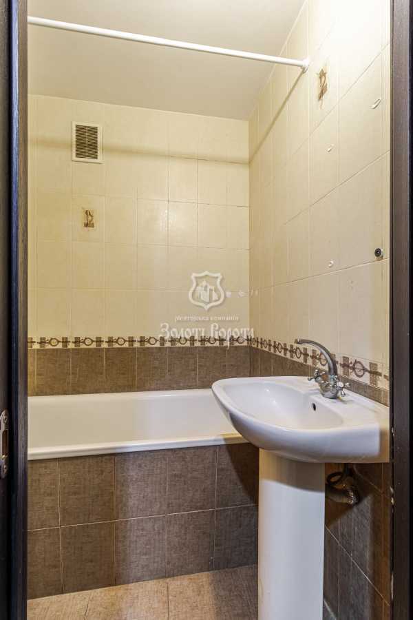 Продаж 3-кімнатної квартири 81.4 м², Євгена Харченко вул., 59