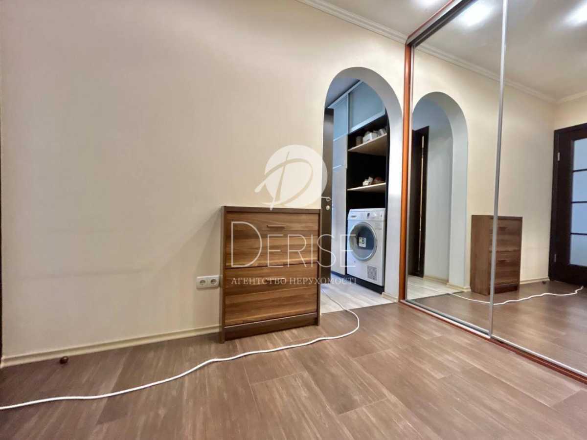 Продаж 1-кімнатної квартири 44 м², Йорданська вул., 11Д