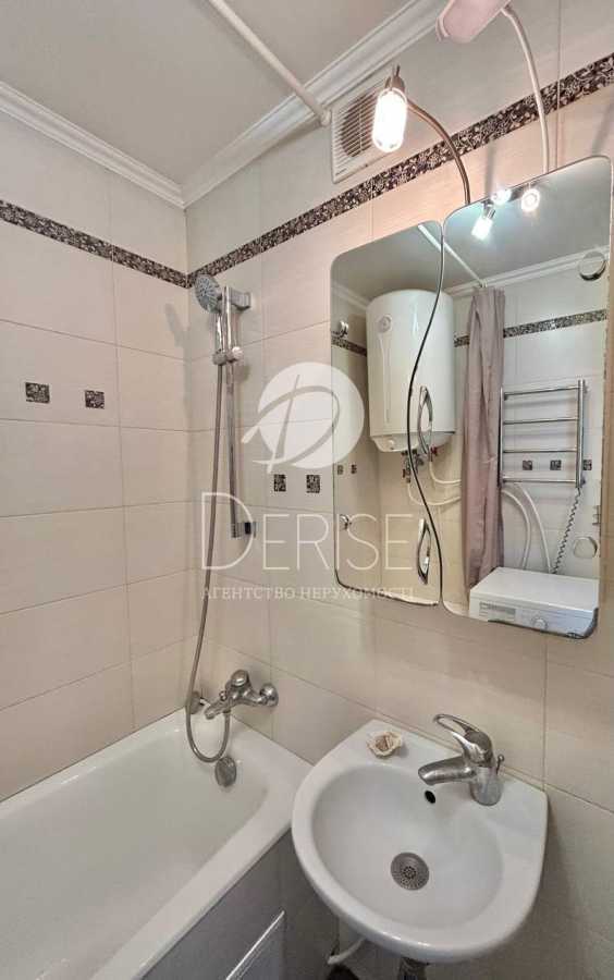 Продаж 1-кімнатної квартири 44 м², Йорданська вул., 11Д