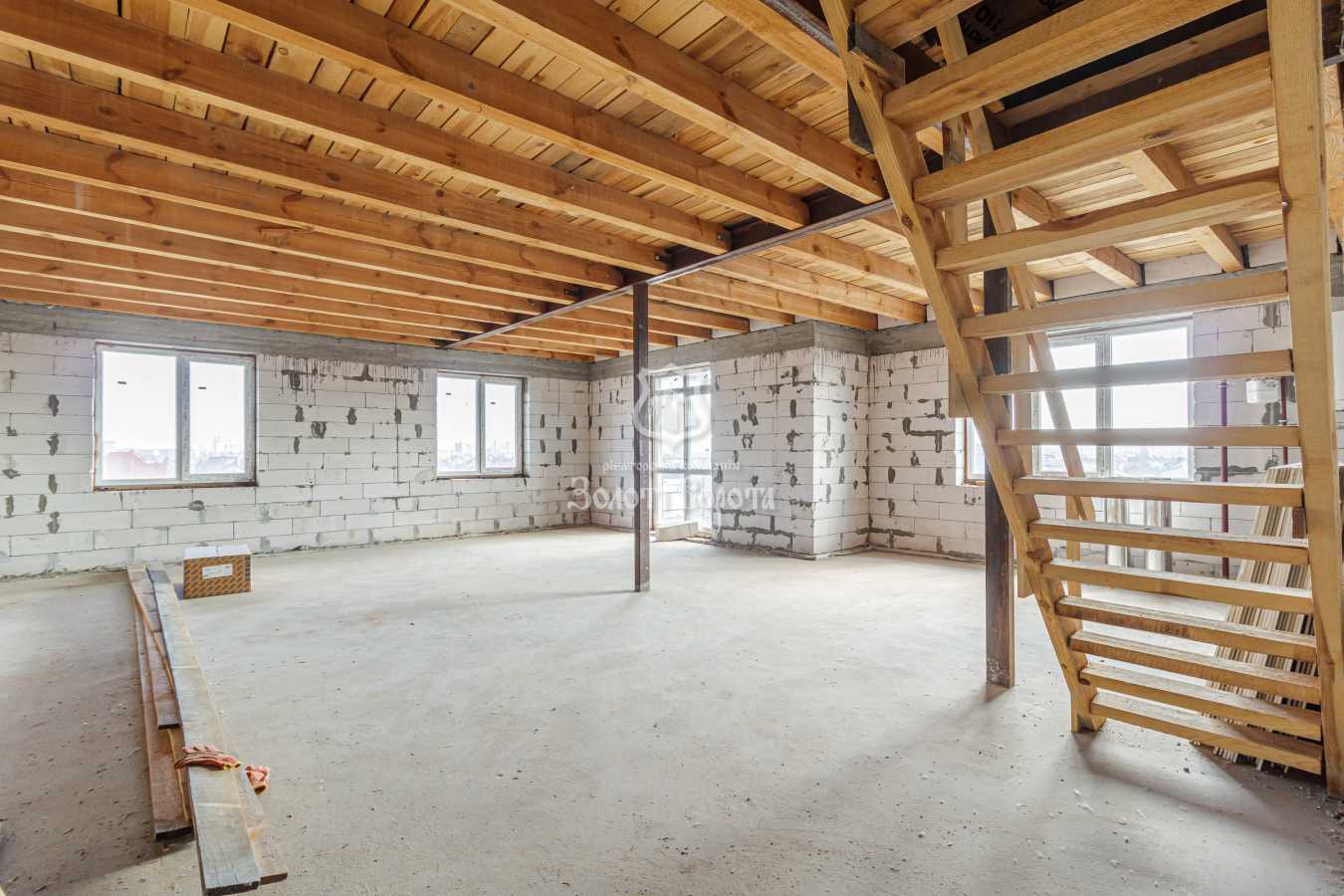 Продаж 4-кімнатної квартири 130.4 м², Черкаська вул., 20