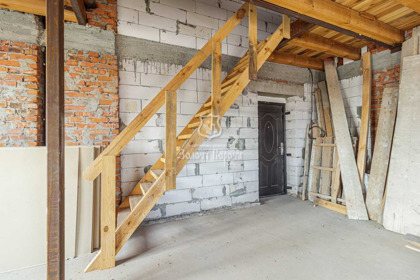 Продаж 4-кімнатної квартири 130.4 м², Черкаська вул., 20