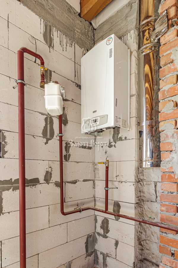 Продаж 4-кімнатної квартири 130.4 м², Черкаська вул., 20