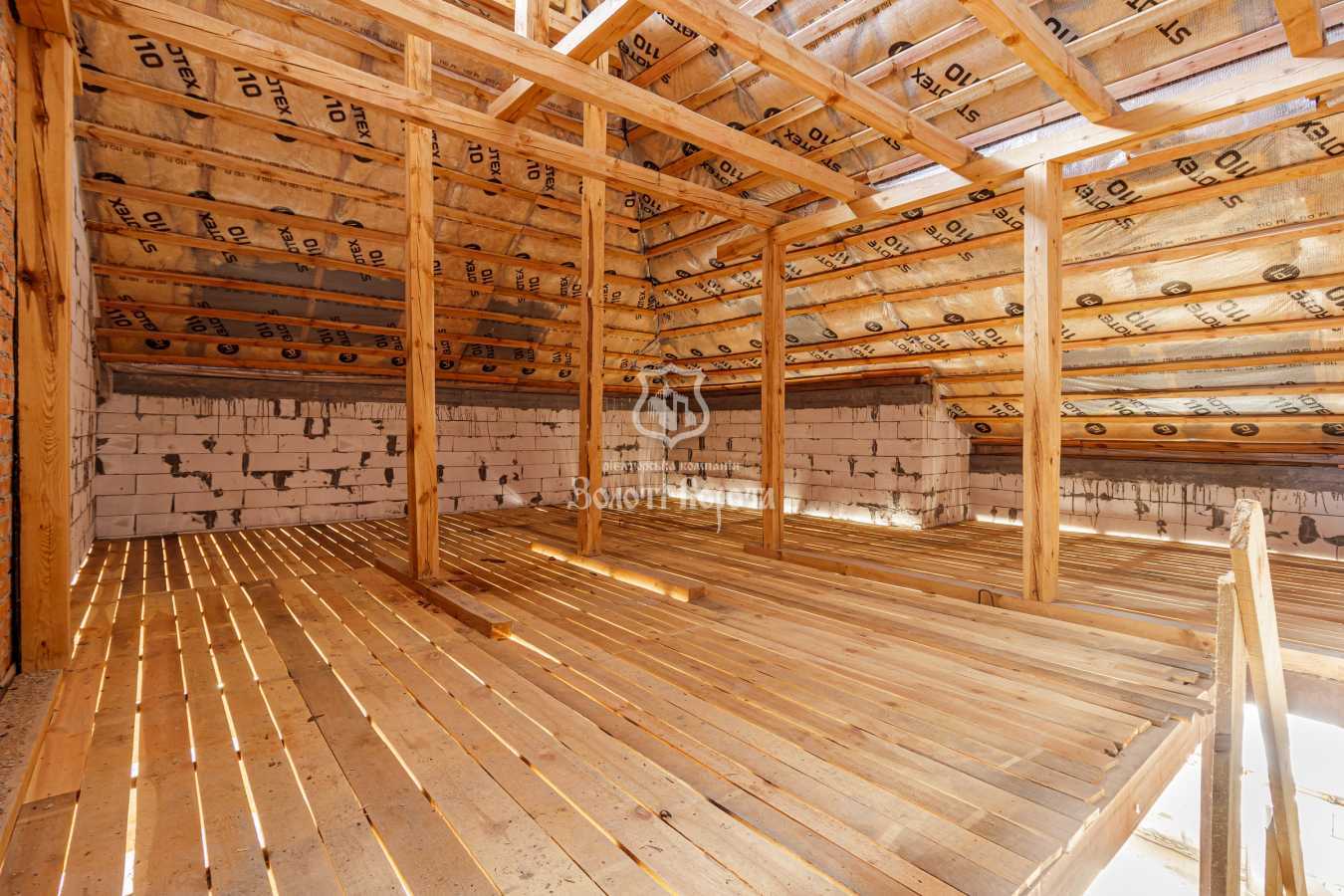 Продаж 4-кімнатної квартири 130.4 м², Черкаська вул., 20