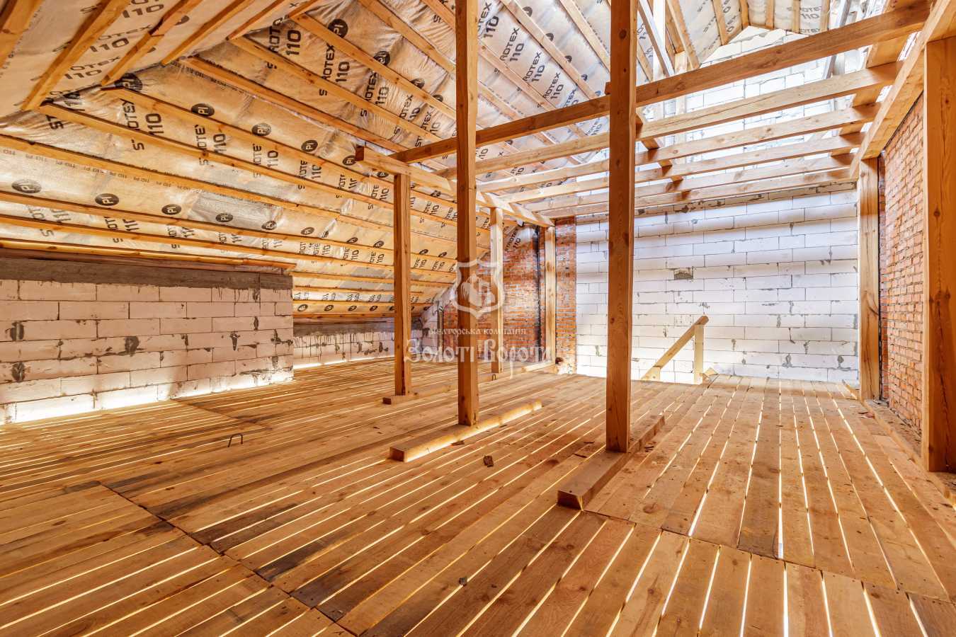 Продаж 4-кімнатної квартири 130.4 м², Черкаська вул., 20