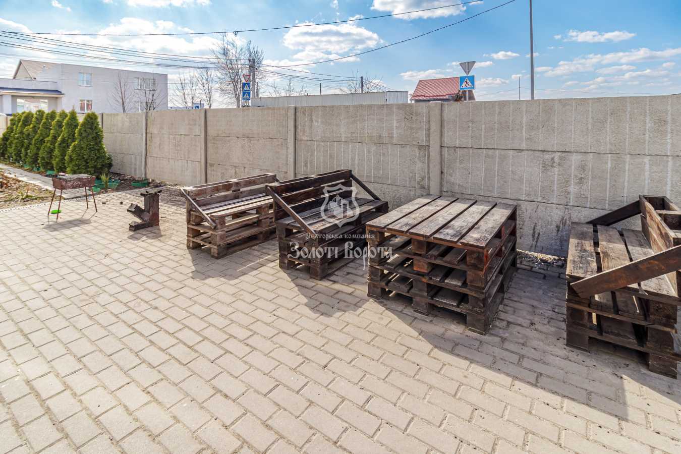 Продаж 4-кімнатної квартири 130.4 м², Черкаська вул., 20