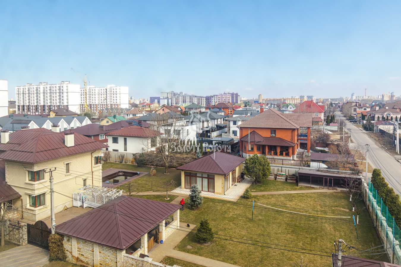 Продаж 4-кімнатної квартири 130.4 м², Черкаська вул., 20