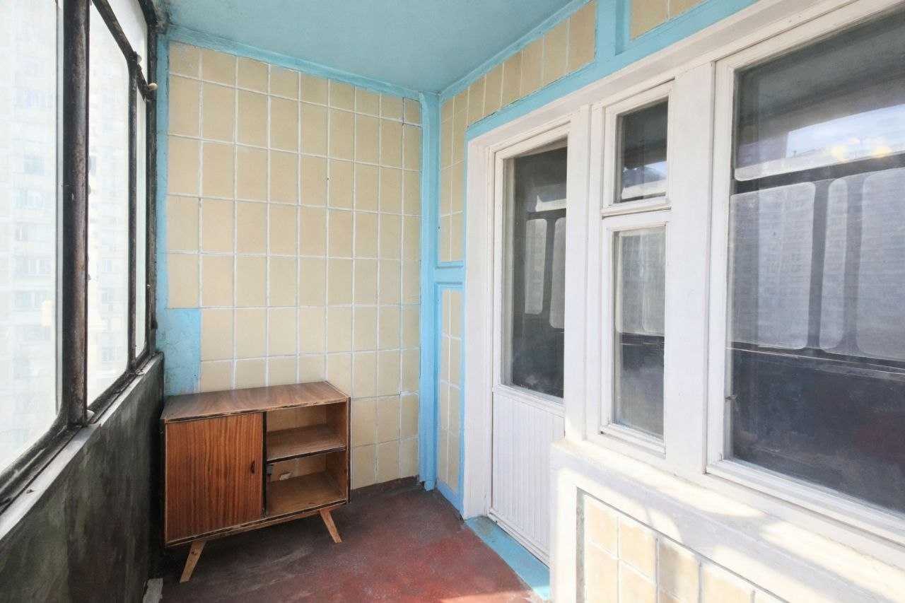 Продаж 2-кімнатної квартири 61 м², Ревуцького вул., 7А