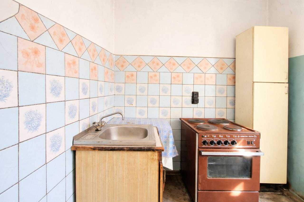 Продаж 2-кімнатної квартири 61 м², Ревуцького вул., 7А