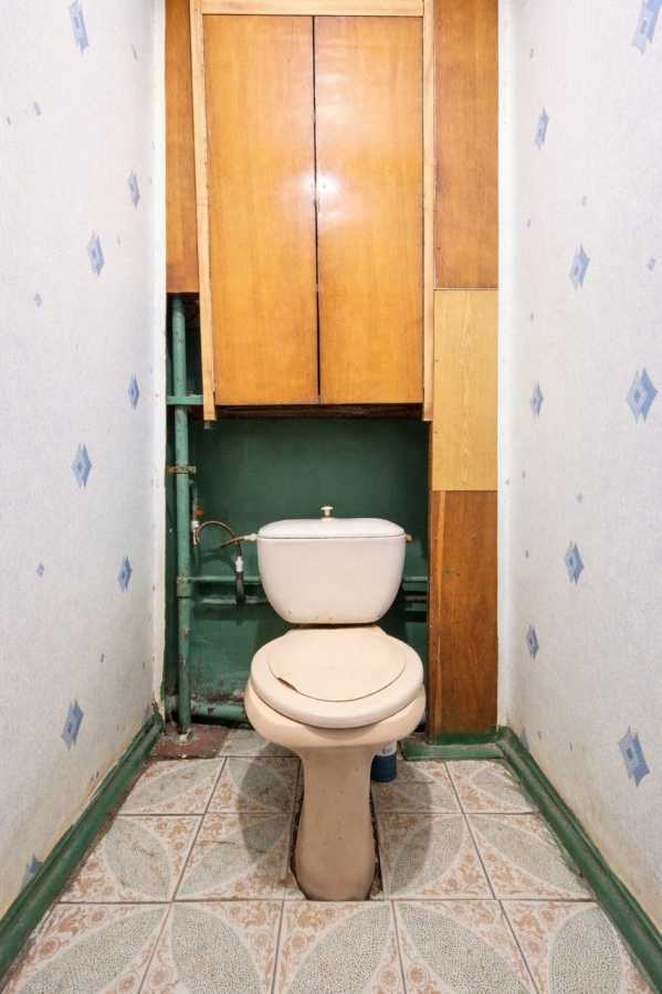 Продаж 2-кімнатної квартири 61 м², Ревуцького вул., 7А
