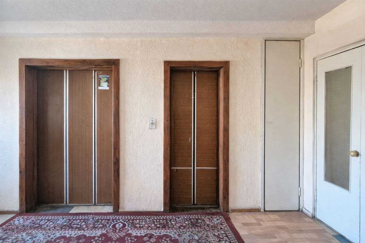Продаж 2-кімнатної квартири 61 м², Ревуцького вул., 7А