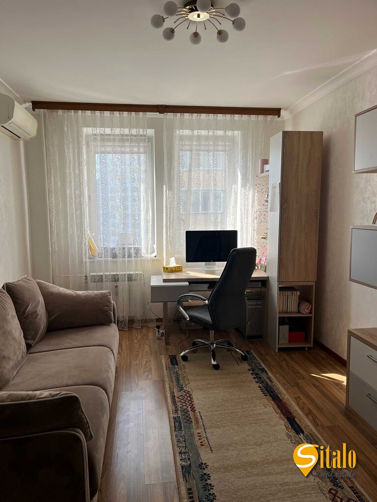 Продаж 4-кімнатної квартири 125 м², Миколи Бажана просп., 16