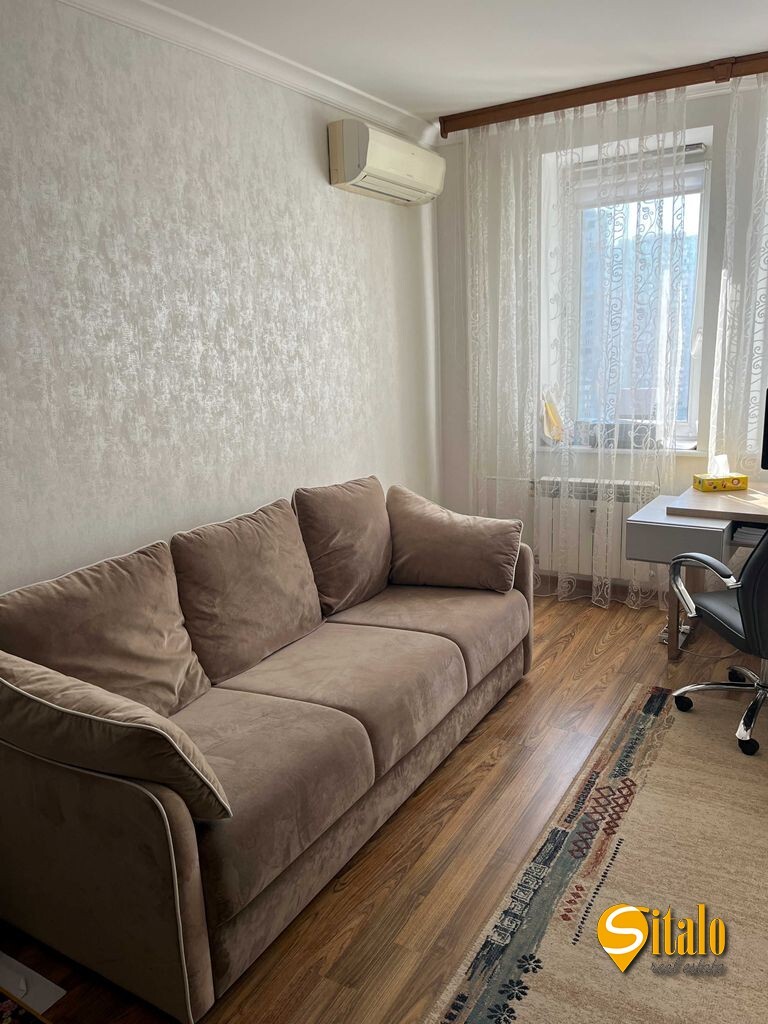Продаж 4-кімнатної квартири 125 м², Миколи Бажана просп., 16