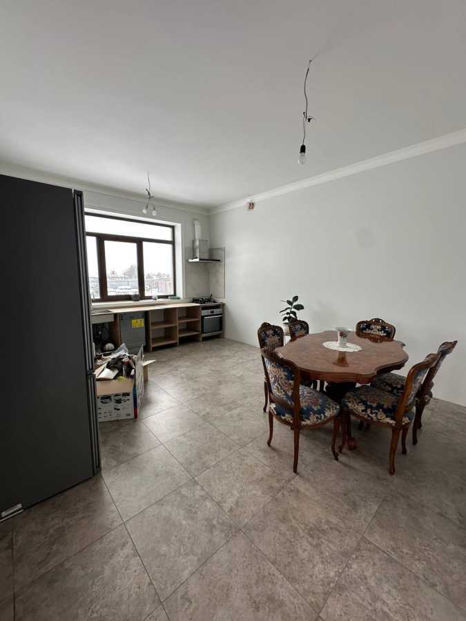 Продажа дома 228.4 м², Подильна