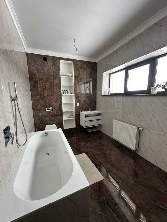 Продажа дома 228.4 м², Подильна