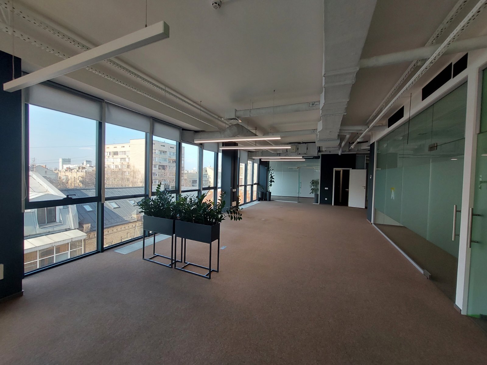 Аренда офиса 684 м², Кирилловская ул.