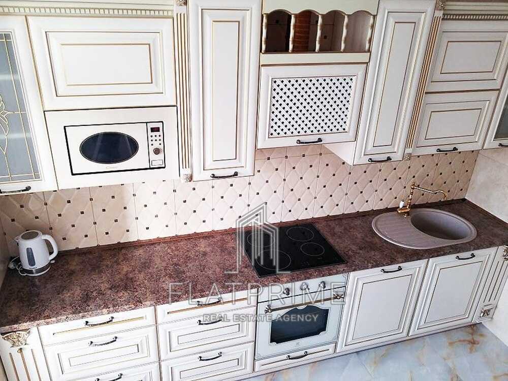 Аренда 1-комнатной квартиры 56 м², Евгения Коновальца ул., 34А