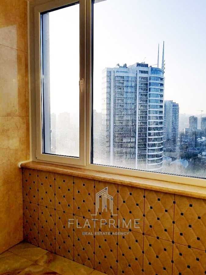 Аренда 1-комнатной квартиры 56 м², Евгения Коновальца ул., 34А