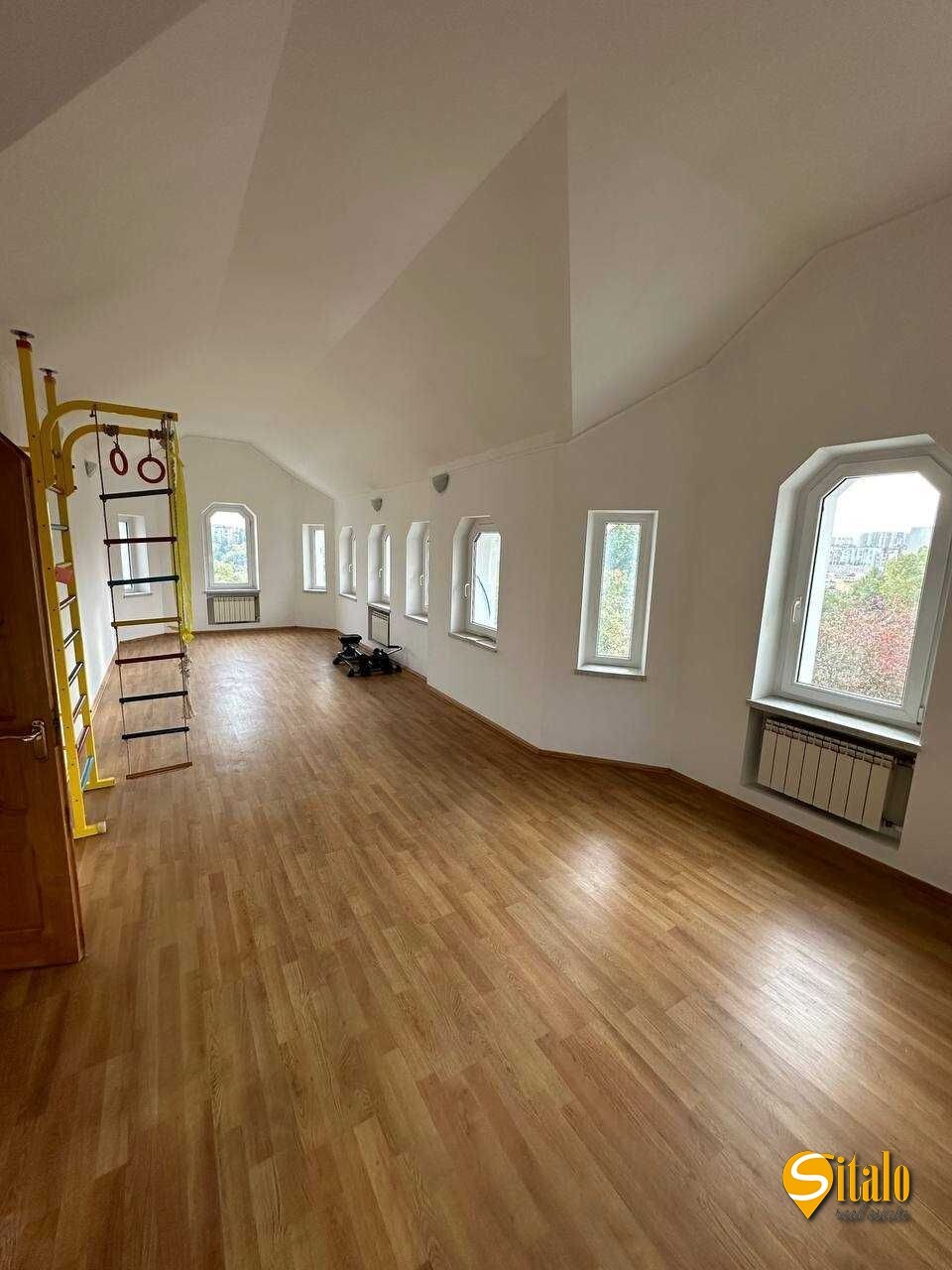 Аренда дома 400 м², Менделеева ул.