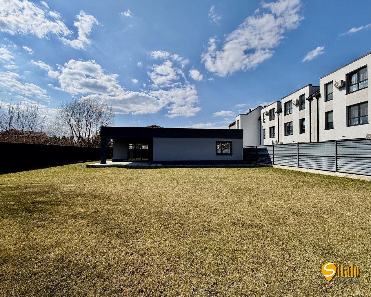 Продажа дома 195 м², 1-я Озерная ул.