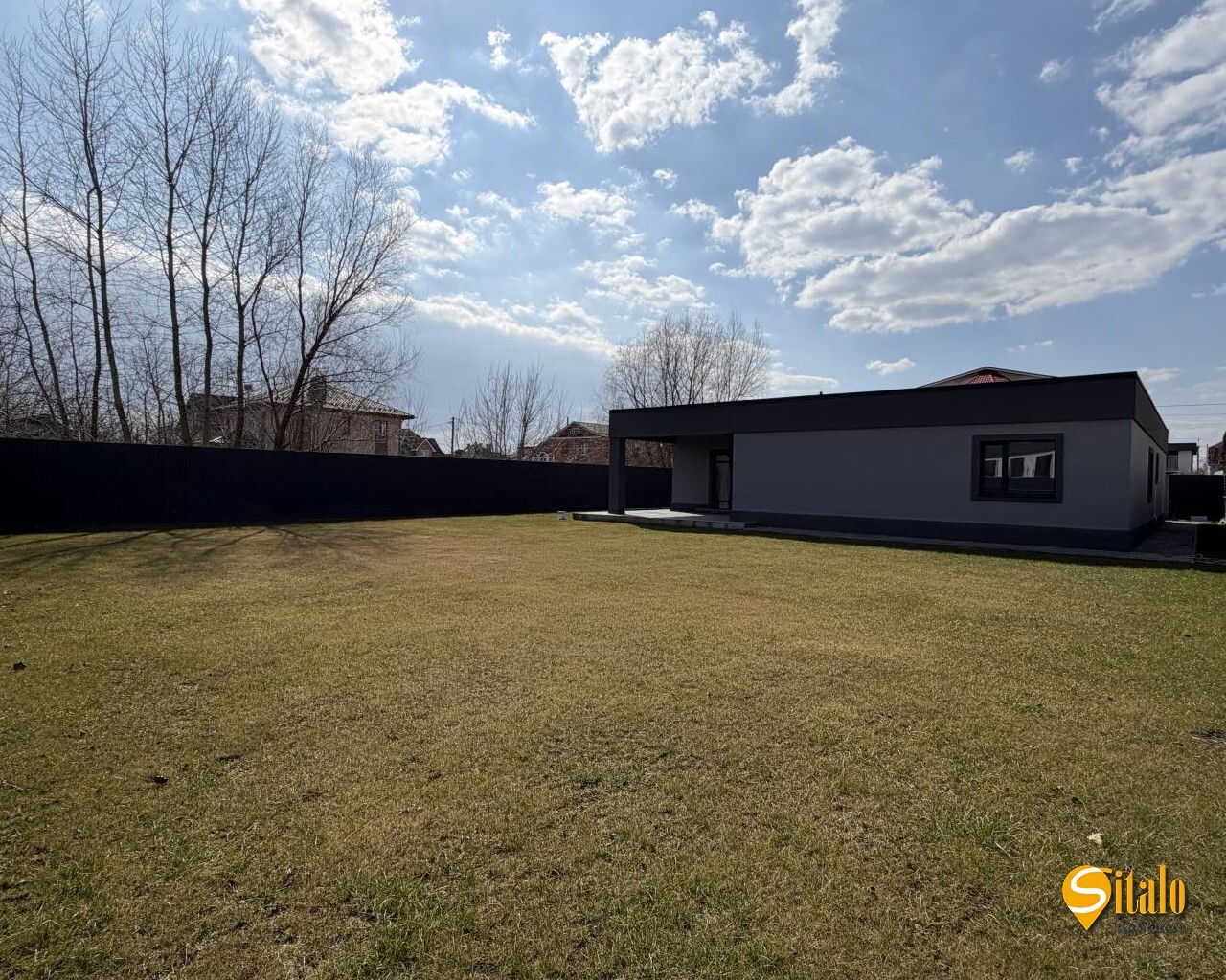 Продажа дома 195 м², 1-я Озерная ул.