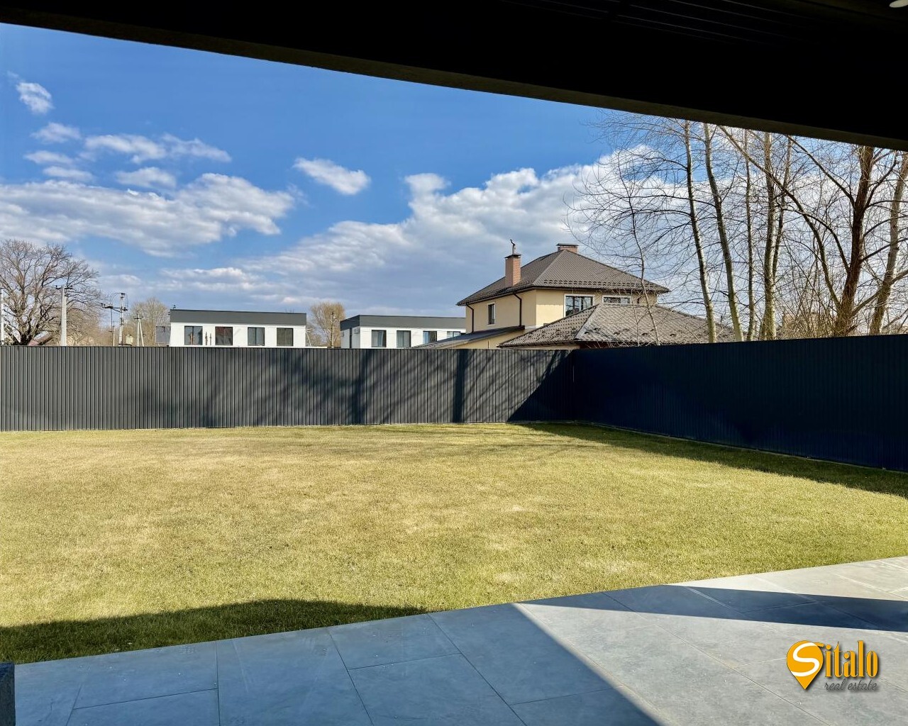 Продажа дома 195 м², 1-я Озерная ул.