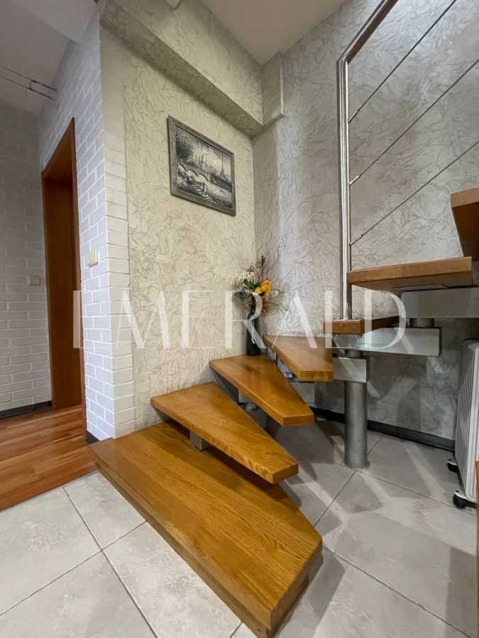 Оренда 3-кімнатної квартири 145 м², Анни Ахматової вул., 13