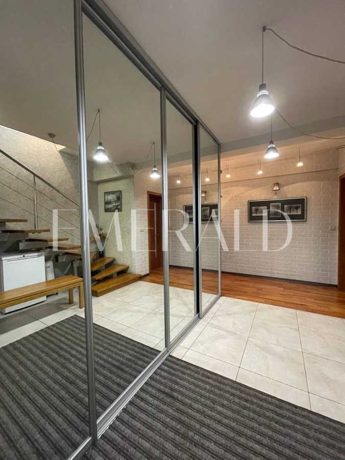 Оренда 3-кімнатної квартири 145 м², Анни Ахматової вул., 13