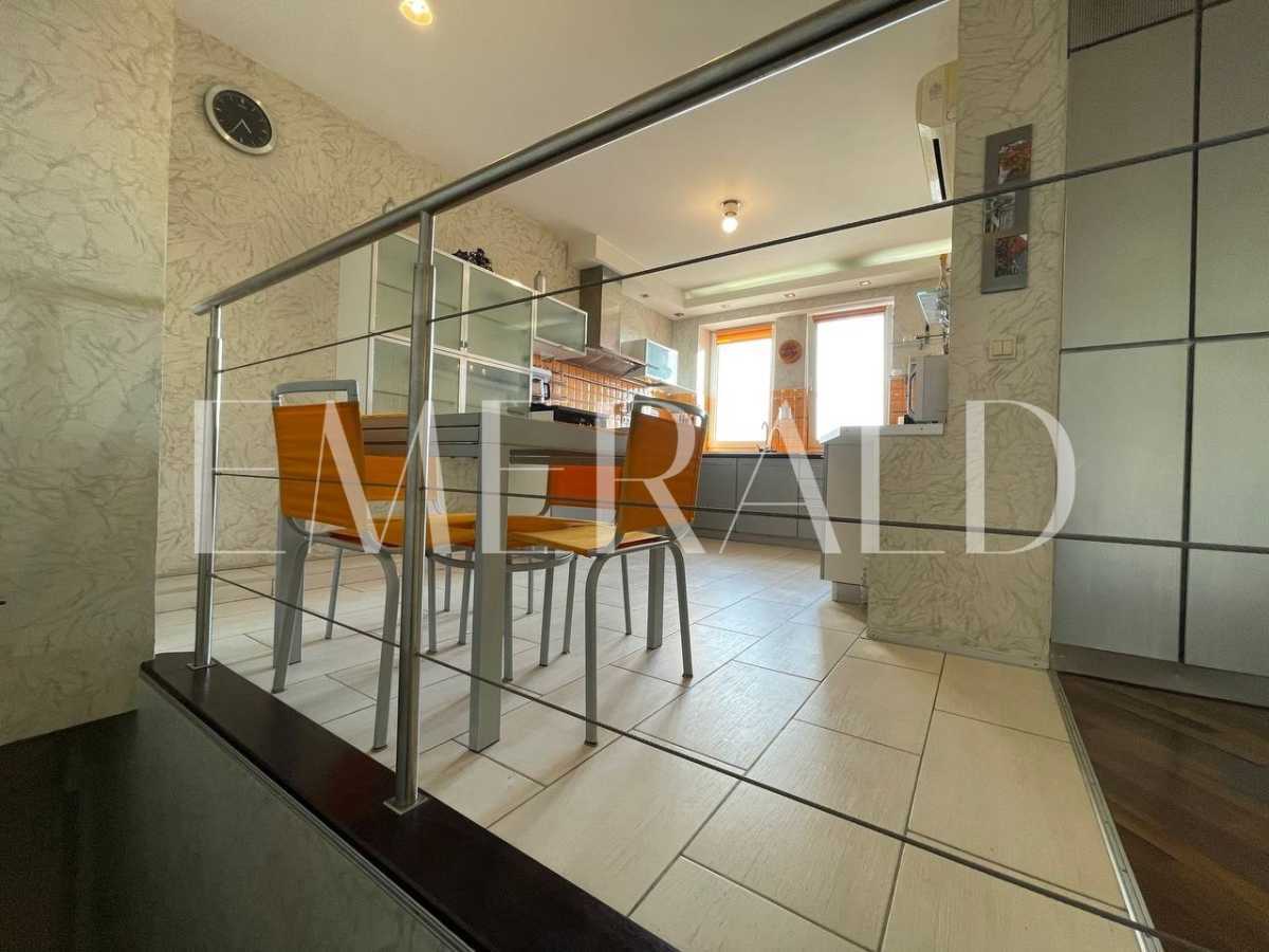 Оренда 3-кімнатної квартири 145 м², Анни Ахматової вул., 13