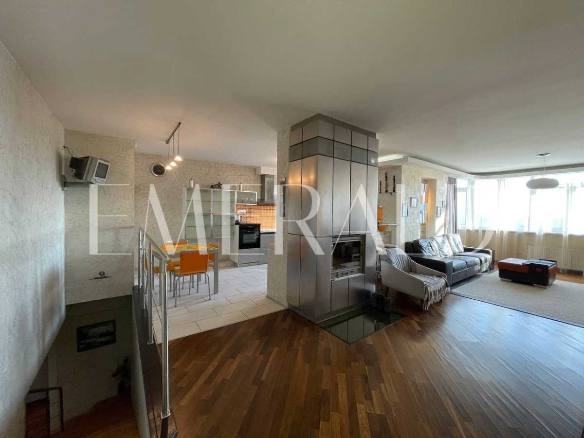 Оренда 3-кімнатної квартири 145 м², Анни Ахматової вул., 13