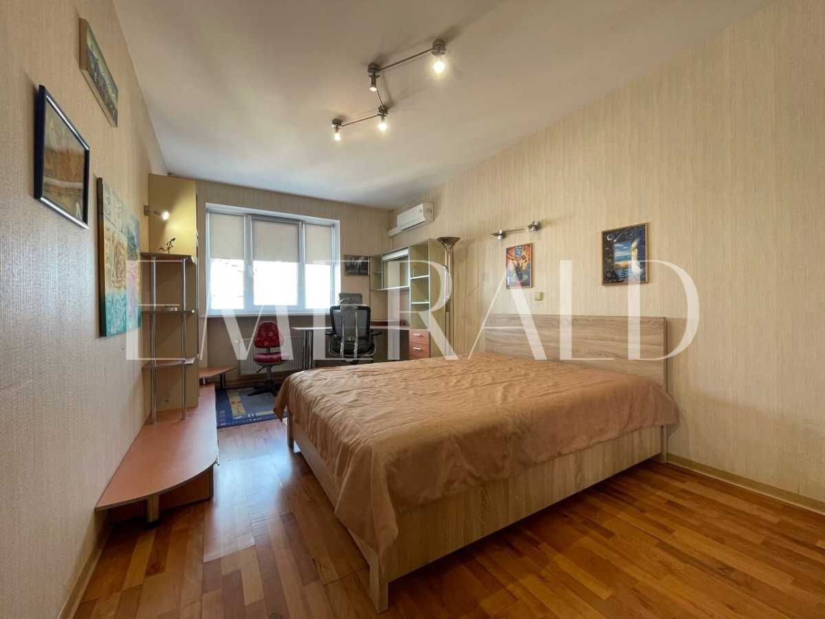 Оренда 3-кімнатної квартири 145 м², Анни Ахматової вул., 13