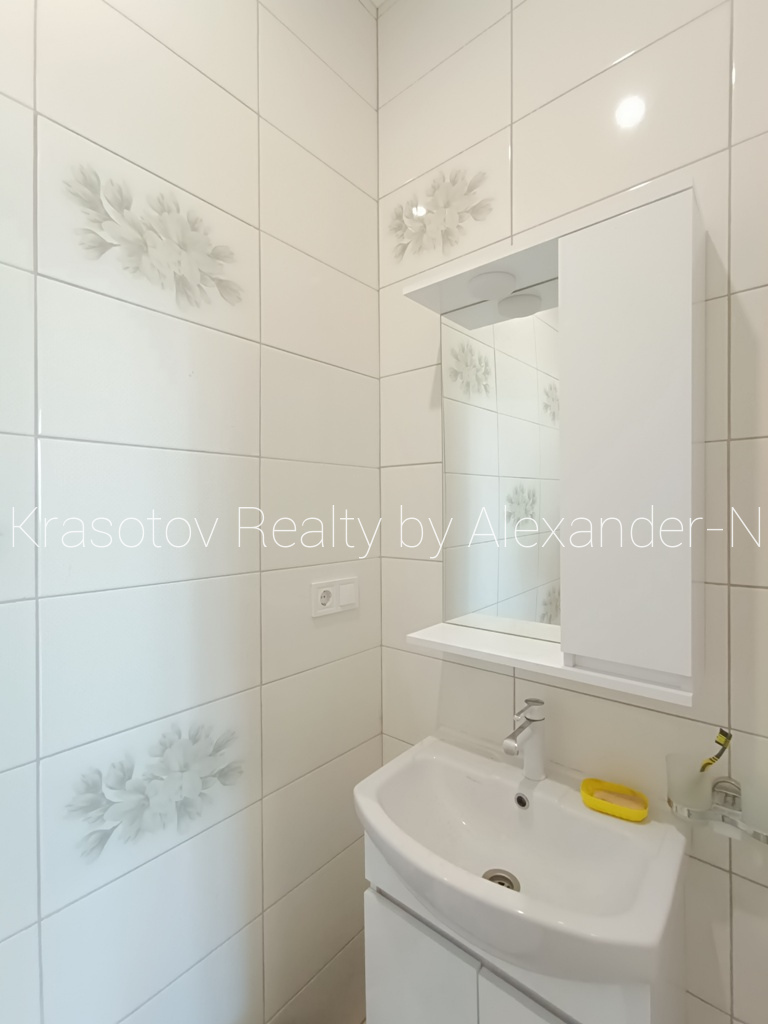 Продажа 3-комнатной квартиры 93 м², Люстдорфская дор., 55/3