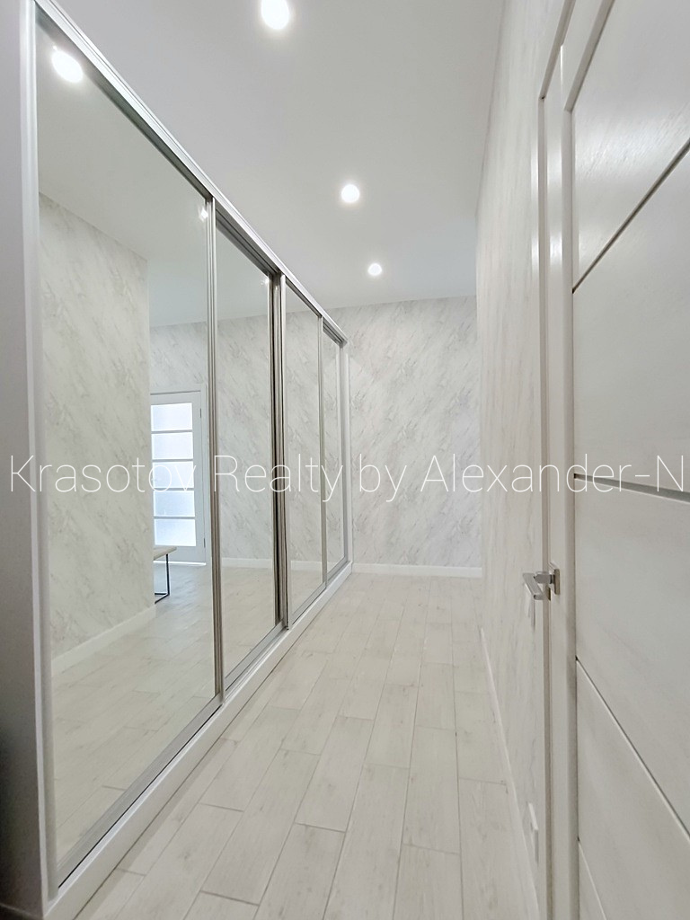 Продажа 3-комнатной квартиры 93 м², Люстдорфская дор., 55/3