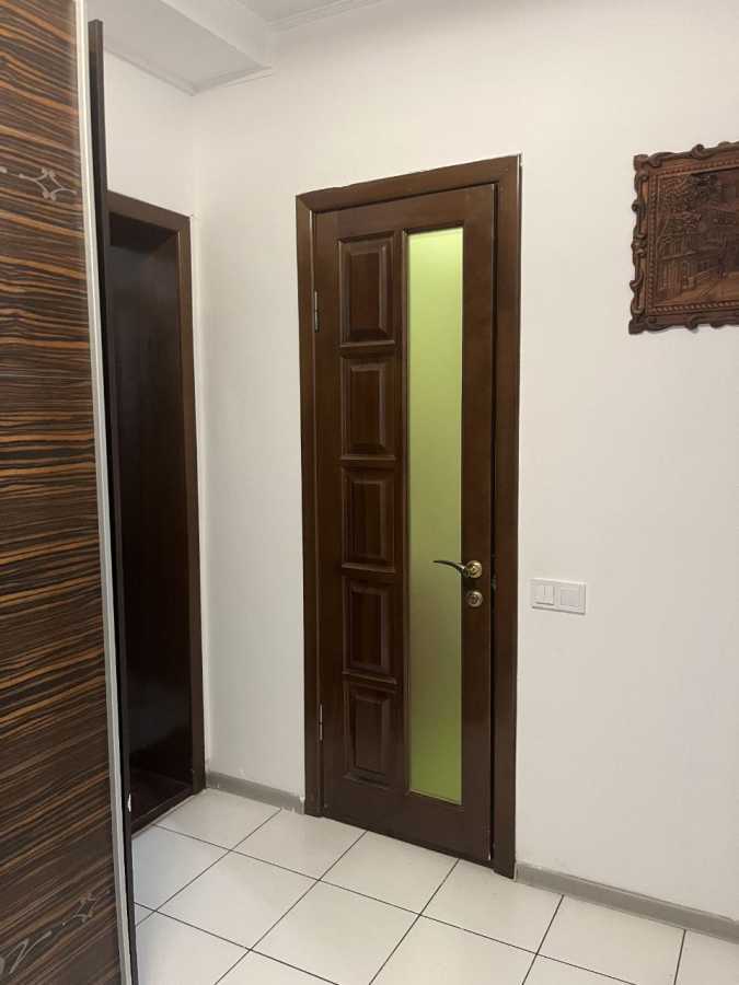 Продаж 3-кімнатної квартири 51.6 м², Матюшенка, 16б
