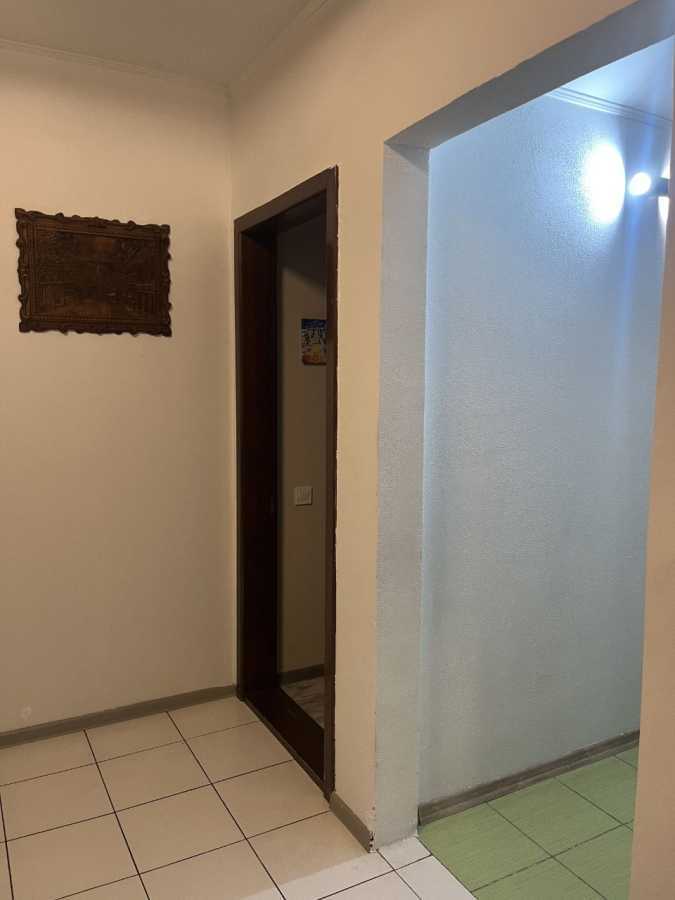 Продаж 3-кімнатної квартири 51.6 м², Матюшенка, 16б