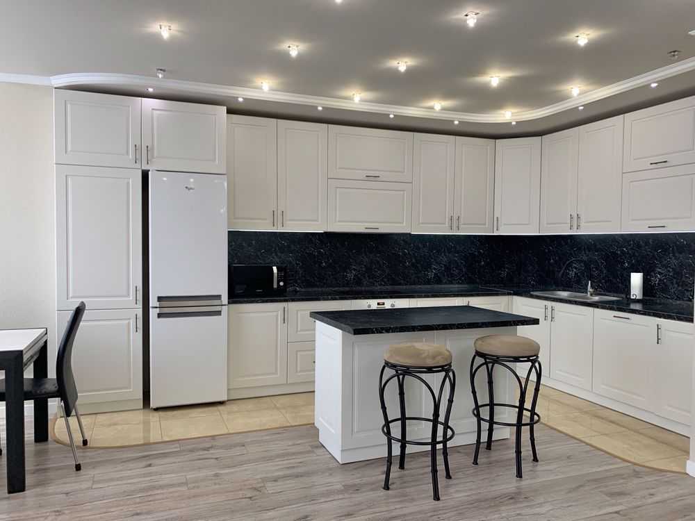 Оренда 3-кімнатної квартири 102 м², Михайла Донця вул., Ломоносова, 58