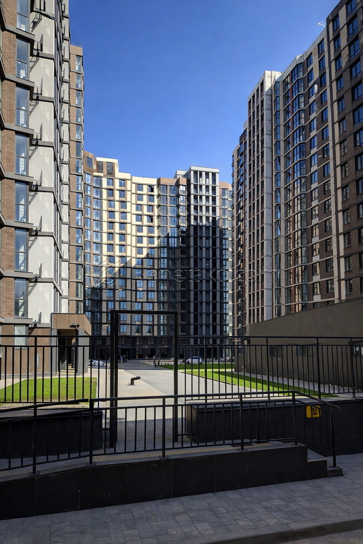 Продаж 2-кімнатної квартири 68 м², Степова вул., Прохоровская, 40