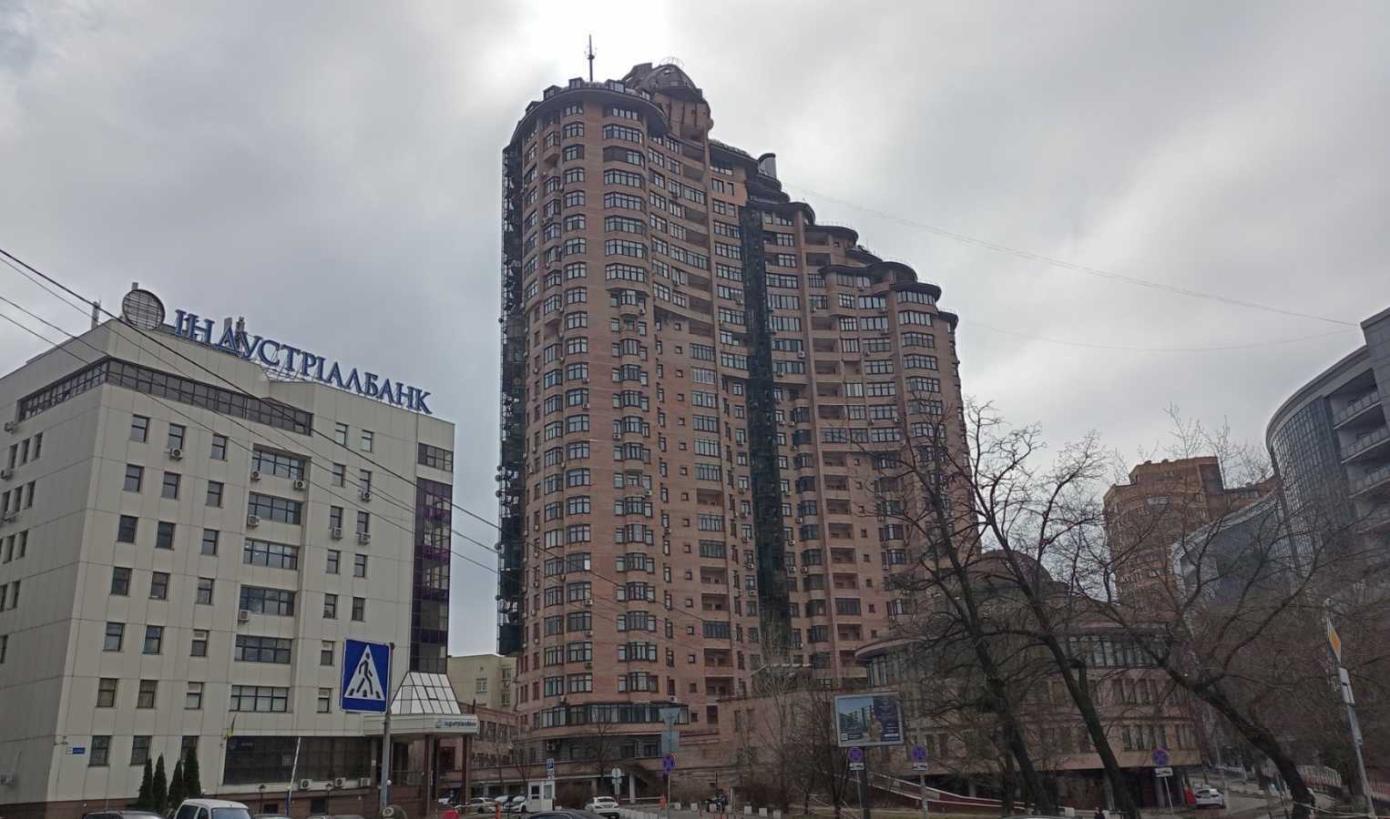 Продаж 3-кімнатної квартири 78 м², Євгена Коновальця вул., 37