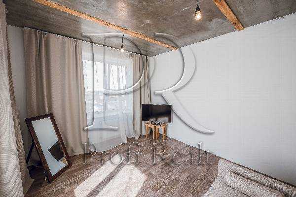 Продаж 1-кімнатної квартири 38 м², Покровська вул., 2/1