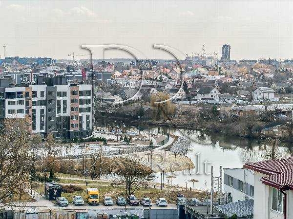 Продаж 1-кімнатної квартири 38 м², Покровська вул., 2/1