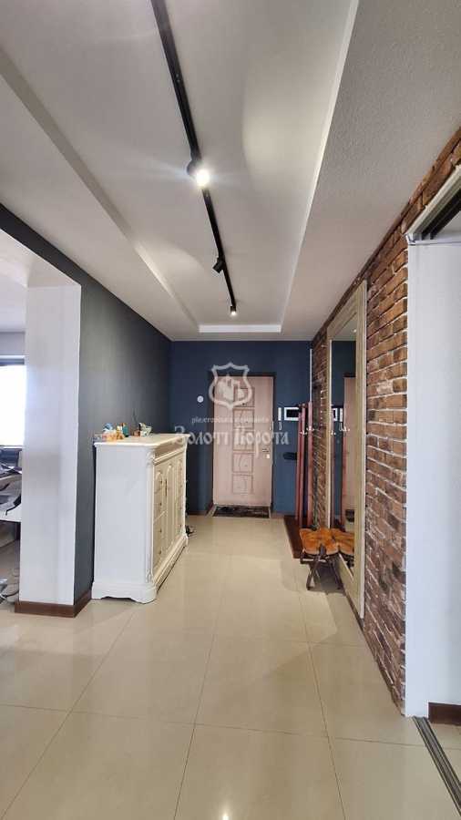 Продаж 3-кімнатної квартири 126.3 м², Незалежності бул., 17