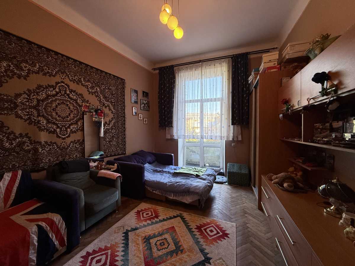 Продажа 4-комнатной квартиры 101.7 м², Костя Левицкого ул.