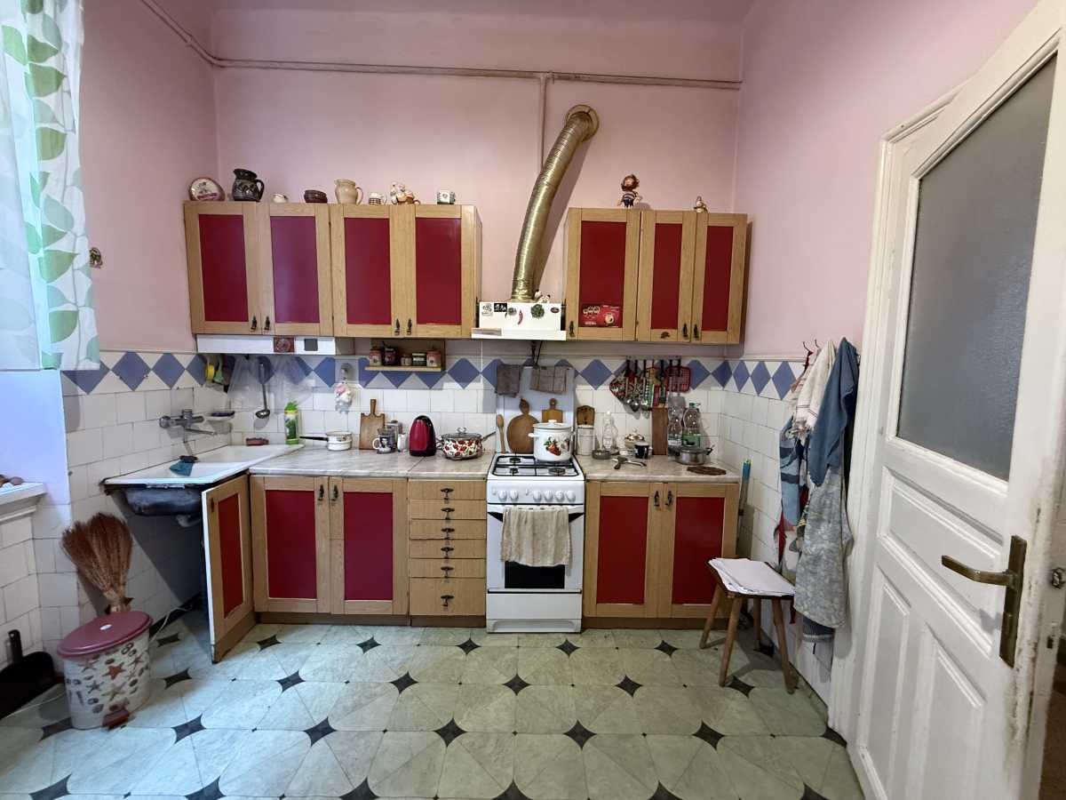 Продажа 4-комнатной квартиры 101.7 м², Костя Левицкого ул.