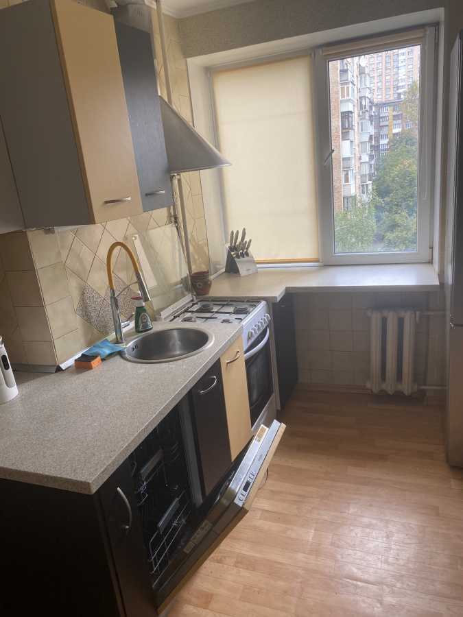 Продажа 2-комнатной квартиры 61 м², Леси Украинки бул., 28А