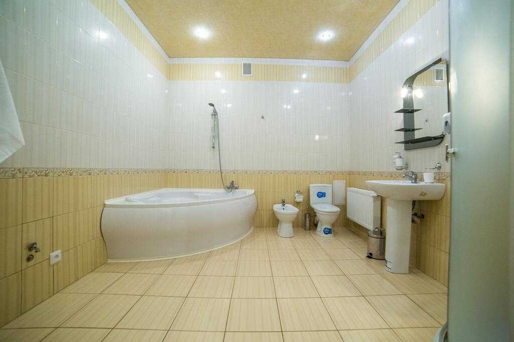 Продаж приміщення вільного призначення 667 м², Юрія Тимошенка вул., 5Б