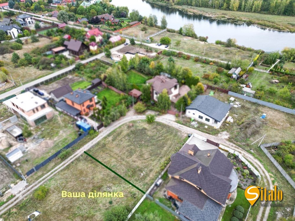 Продаж ділянки під індивідуальне житлове будівництво 10 соток